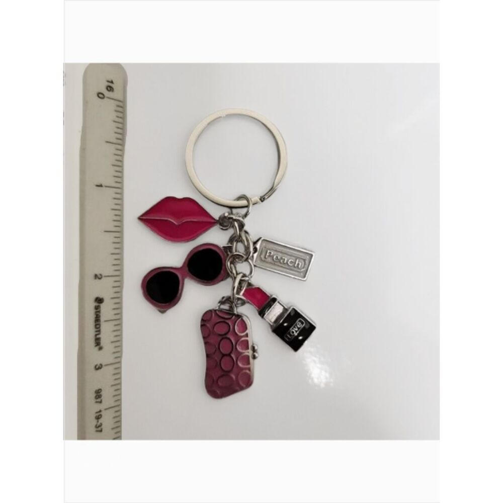 Keychain with Lipstick, Sunglasses and Bag Charms - Picture 5 of 5
